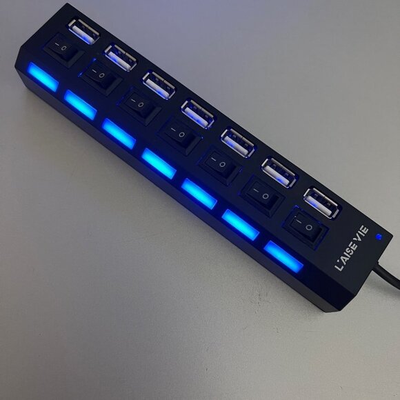 7 Port USB 2.0 Hub, USB Port‎ Data Hub with On/Off Switches Very Good Condition - Picture 3 of 6